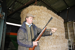 Air Arms TX200 vs the Weihrauch HW97K