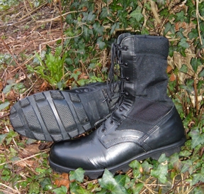 magnum jungle boots